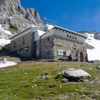 Refugio de vega de Urriello o Delgado Úbeda